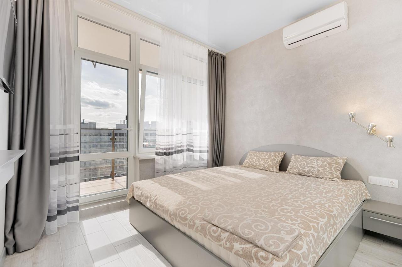 Pearl 44 Apartment With Terrace Odesa Exterior photo
